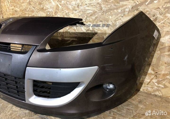 Бампер передний Renault Scenic 3 2009-2012