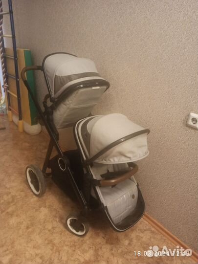 Коляска для двойни бу