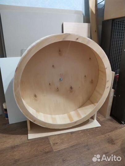 Беговое колесо для грызунов /кошек на подставке