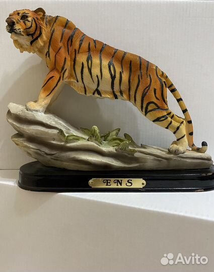 Статуэтка тигр