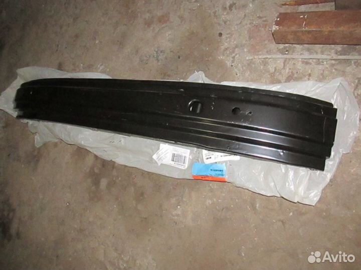 Усилитель бампера переднего Chevrolet Lanos