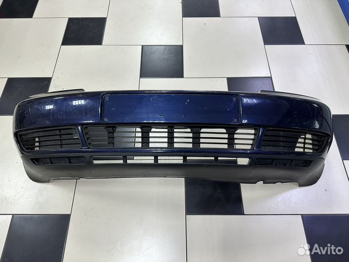 Бампер передний Audi A4 B5 / Ауди А4 Б5 серебро