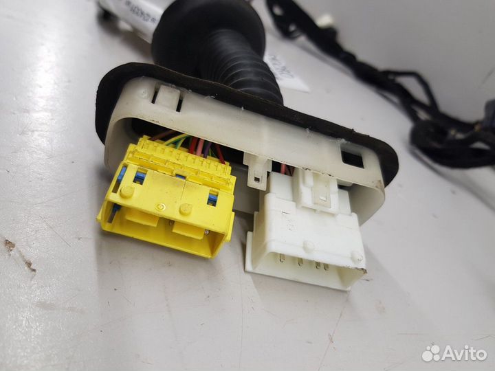 Электропроводка двери передняя правая