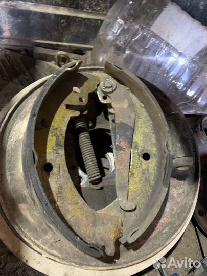 Барабаны и тормозные накладки