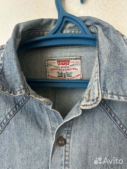 Джинсовая рубашка levis