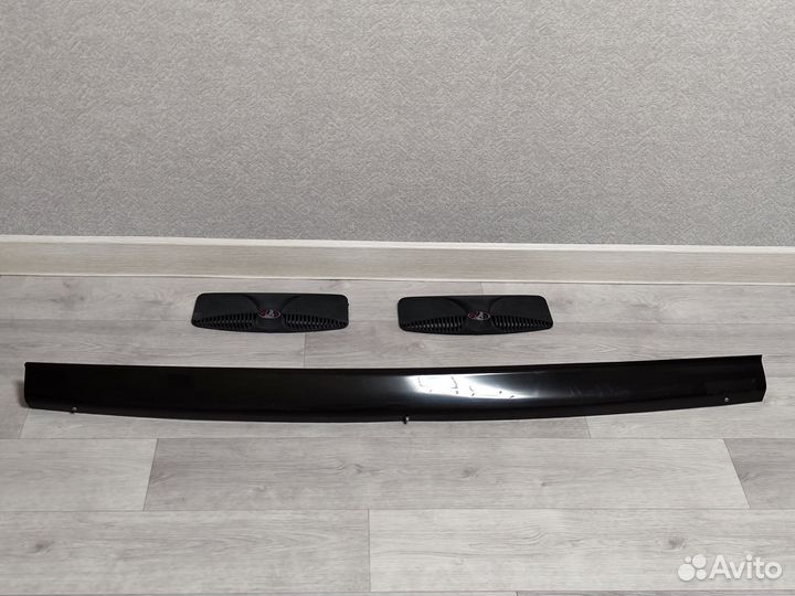 Пластик капота Ваз