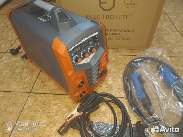 Профессиональный сварочный инвертор 200 Ампер