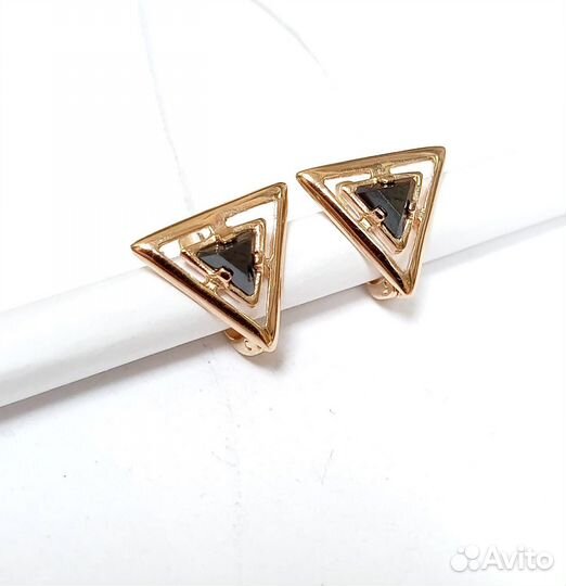 Золотые серьги