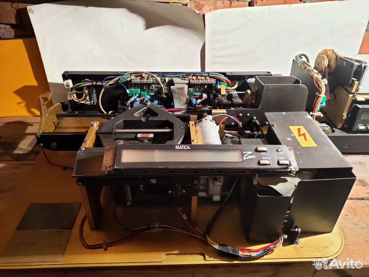 Эмбоссер Matika Z-1 и типер Matika