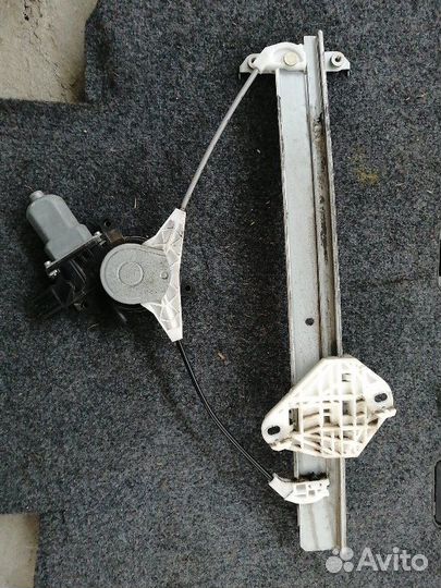 Стеклоподъемник задний правый Honda Airwave GJ1