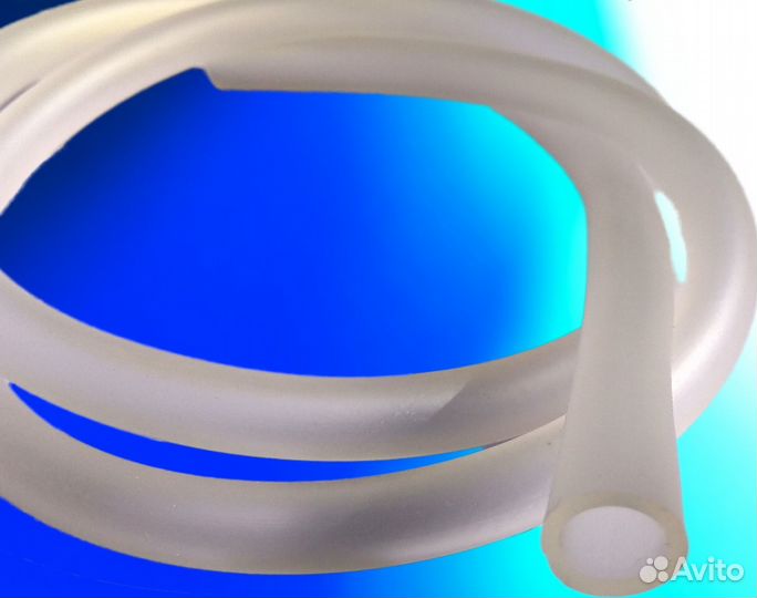 Ниппельная поилка для кроликов