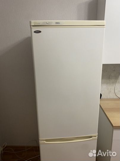 Холодильник в хорошем состоянии