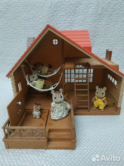 Sylvanian families дом коттедж с белочками