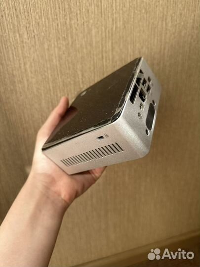 Компьютер Intel NUC