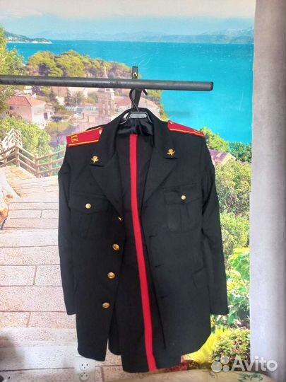 Китель,брюки, рубашка