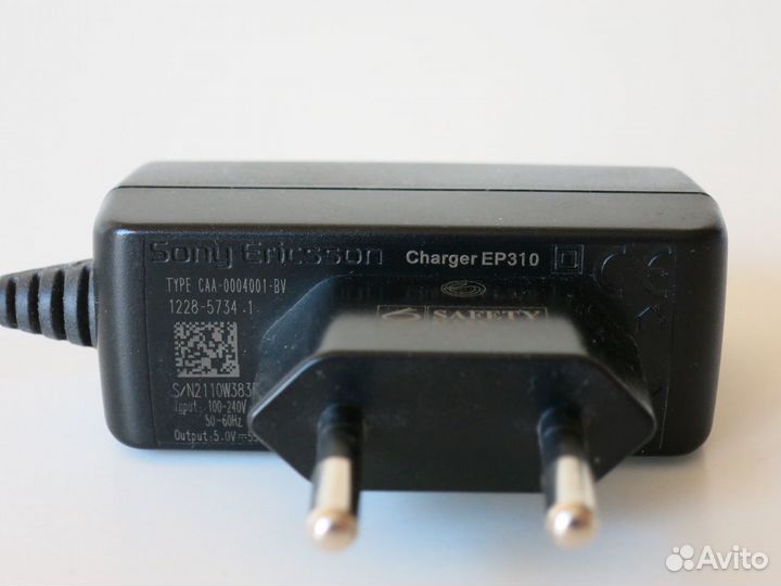 Зарядное устройство Sony Ericsson EP310