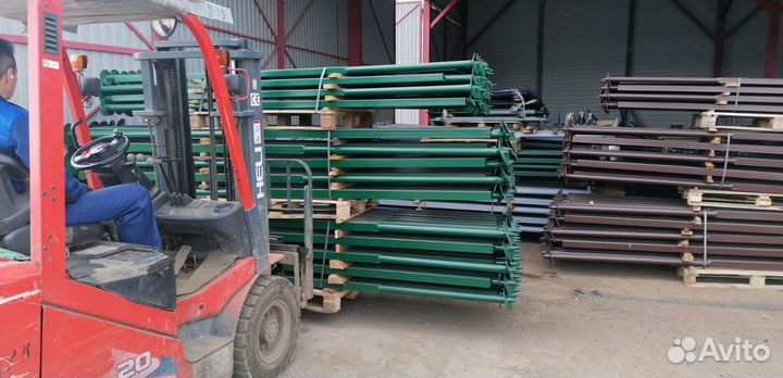 Столбы и лаги металлические для забора