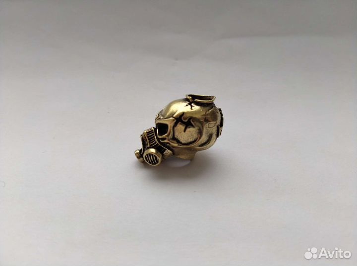 Бусина на темляк череп