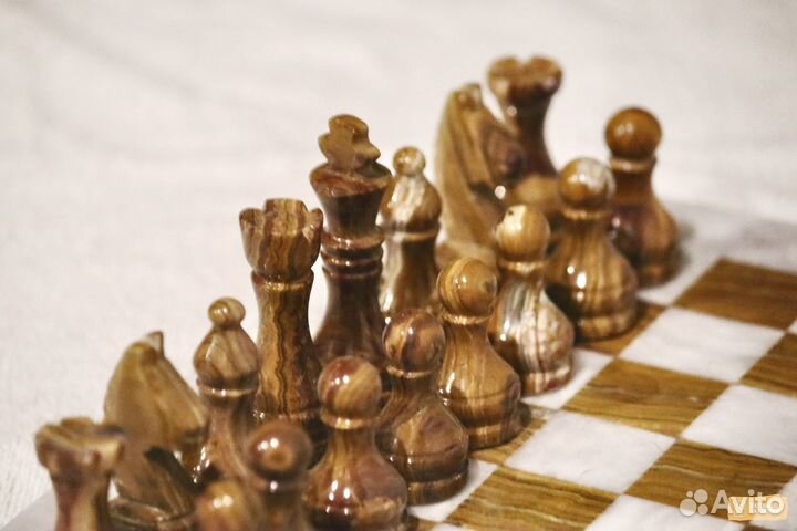Шахматы (мрамор и оникс)
