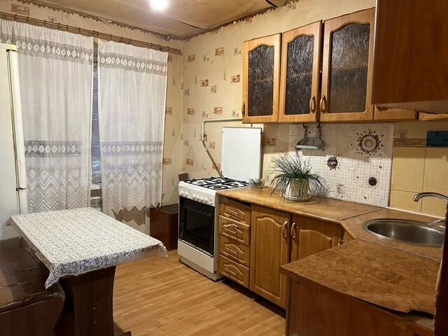 3-к. квартира, 65 м², 1/5 эт.