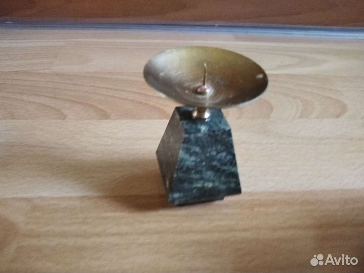 Подсвечник