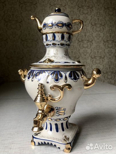 Самовар сувенирный Гжель