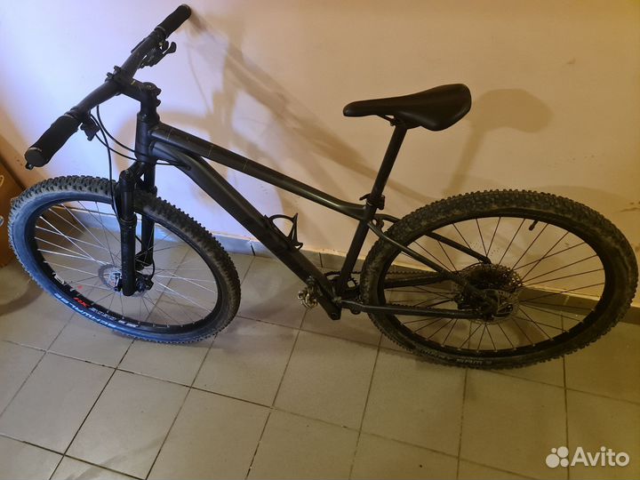 Cube attention 29 (L)