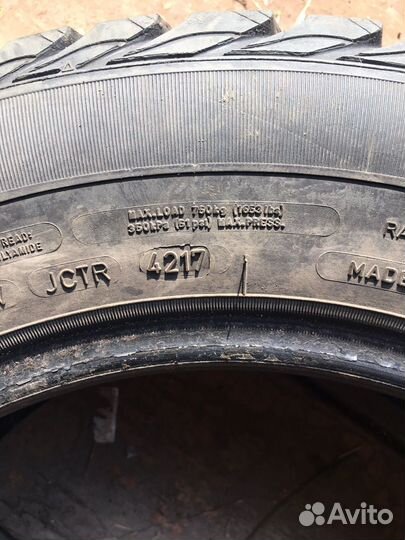 Sava Eskimo Stud 215/65 R16