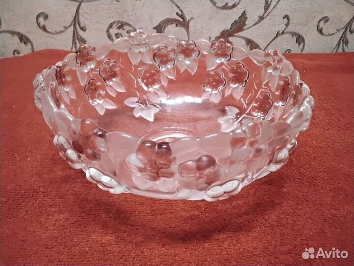 Красивый набор посуды