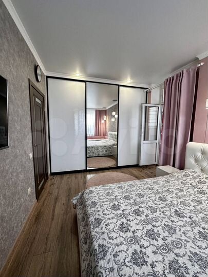 2-к. квартира, 65 м², 12/18 эт.