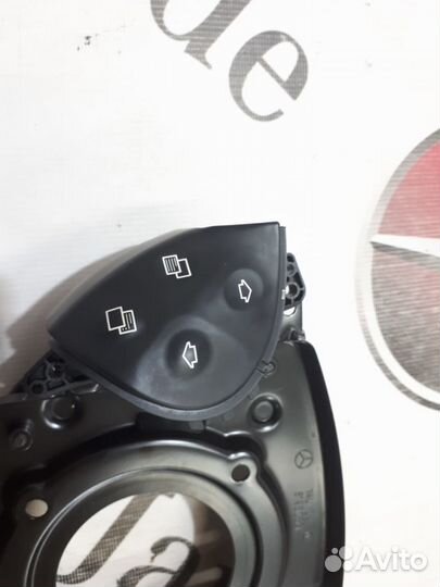 Кнопки в мульти руль на Mercedes-Benz W211