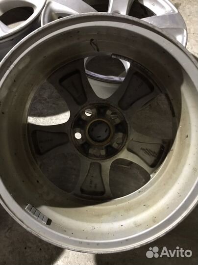 Литые диски R17 Toyota (2533)