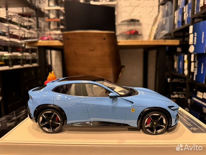 Ferrari Purosangue 1:18 голубой