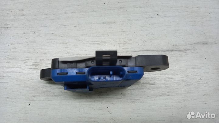 Датчик удара Opel Omega B