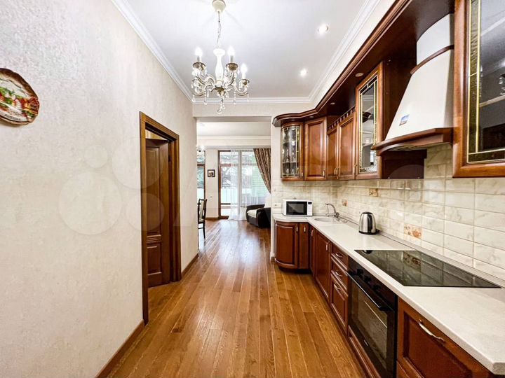 2-к. квартира, 62 м², 3/18 эт.