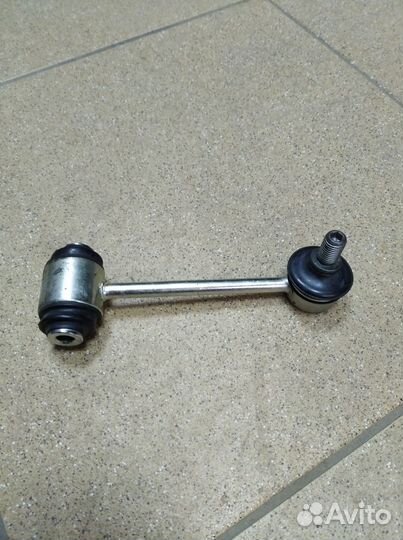 Стойка стабилизатора Тойота Лексус 4883030080