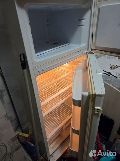 Холодильник