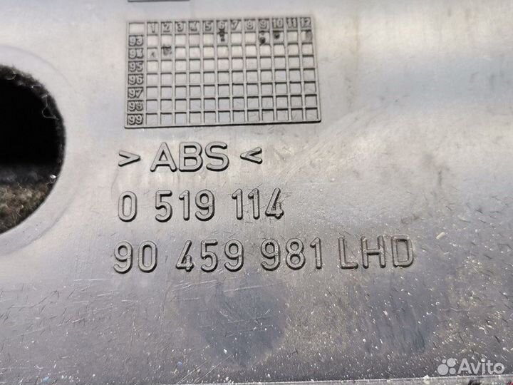 Бардачок Opel Omega