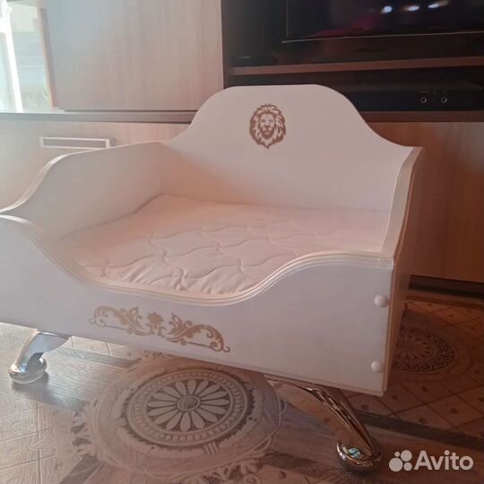 Лежанка для кошек и собак