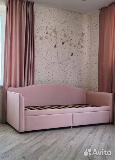 Детская дизайнерская кровать - диван на заказ