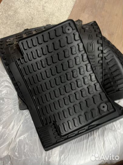 Оригинал коврики ауди ку5, ку 7
