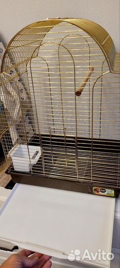 Клетка для попугая золотая