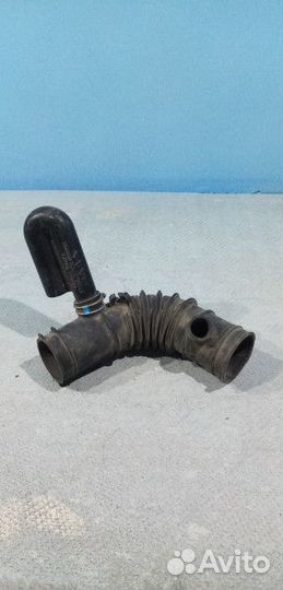 Патрубок воздушного фильтра Toyota Ipsum 2 (M20)