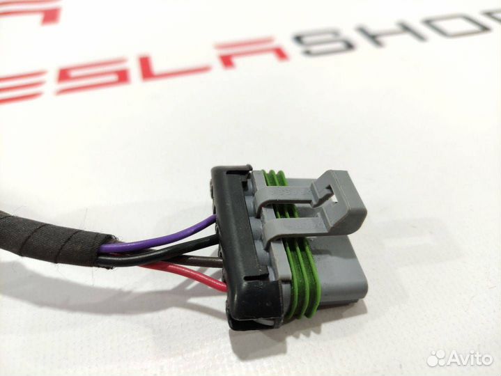 Разъем (фишка) проводки Tesla Model S рест. 2018
