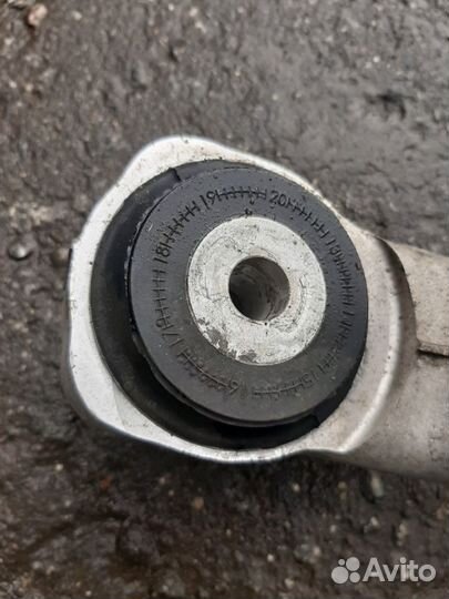 Рычаг подвески передний левый Mercedes Gls X166