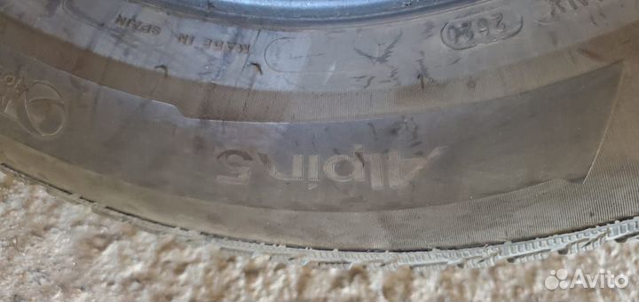 Michelin Alpin 5 215/65 R16