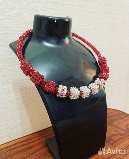 Колье из бисера