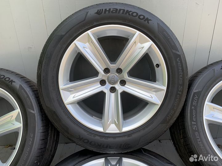 Оригинальные колеса на Audi Q8 / Q7 4M R20