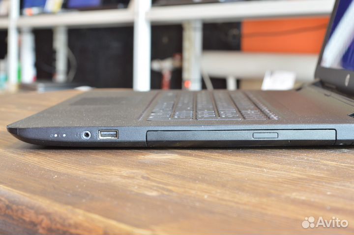 Ноутбук HP Pavilion 17-p100ur