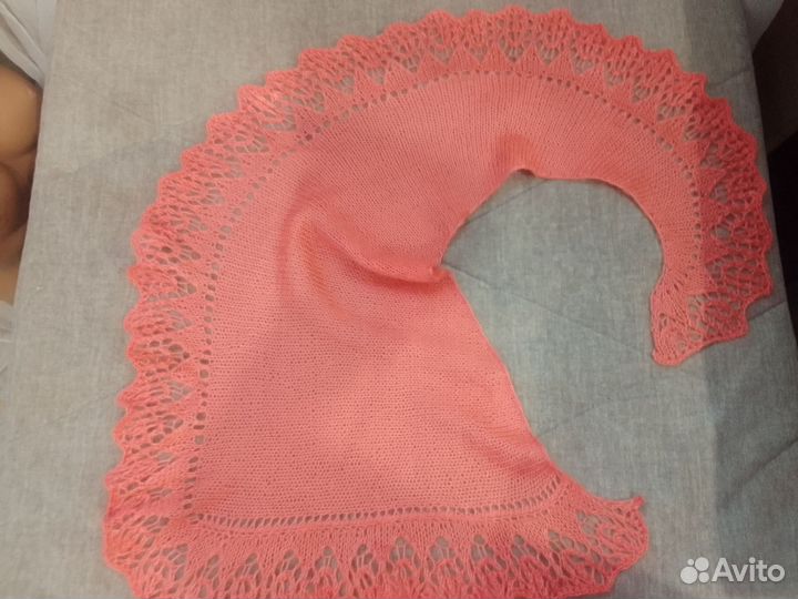 Шаль серповидная